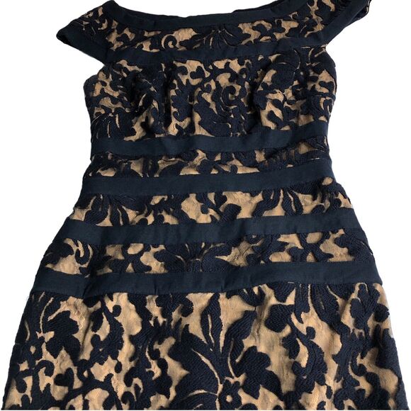 Tadashi Shoji Dress Womens 4 Navy Tan Floral Lace Overlay Banded Sheath 3K915M - Picture 2 of 16